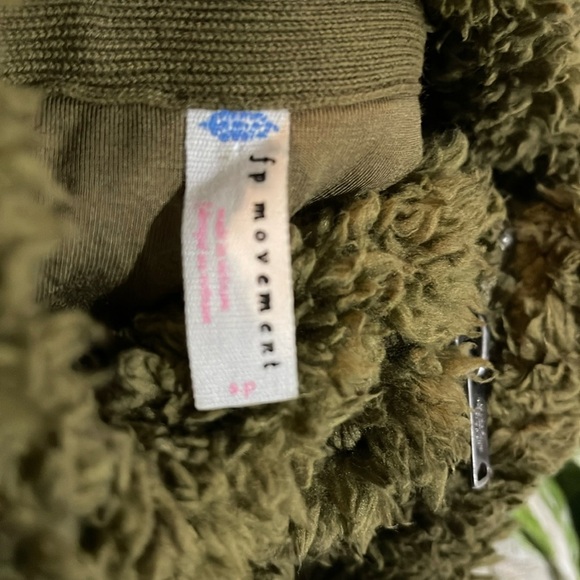 - Free People Women’s Nantucket Fleece Jacket - Picture 6 of 13